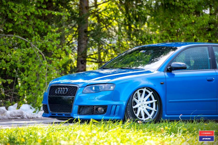 Детали экстерьера Audi RS4 Sedan on Vossen Wheels (VWS-1) 2016 года  (фото 3 из 24)